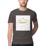 Royal King — Regular Unisex T-shirt in Charcoal — model